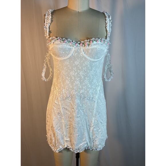 The Bar White Jade Dress Size 6 - NWT - Picture 2 of 6